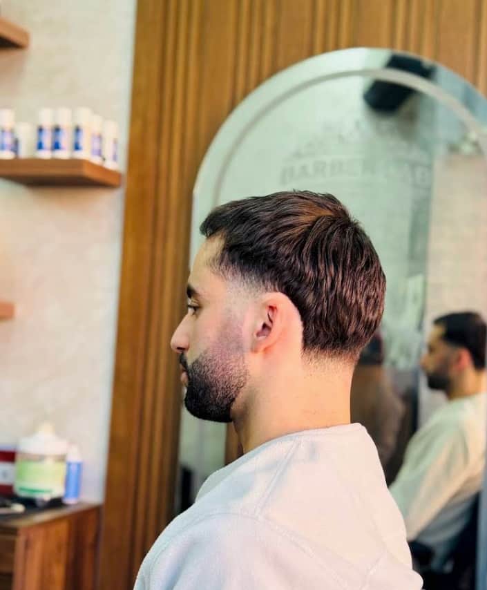 Coupe courte sportive, finition nette
